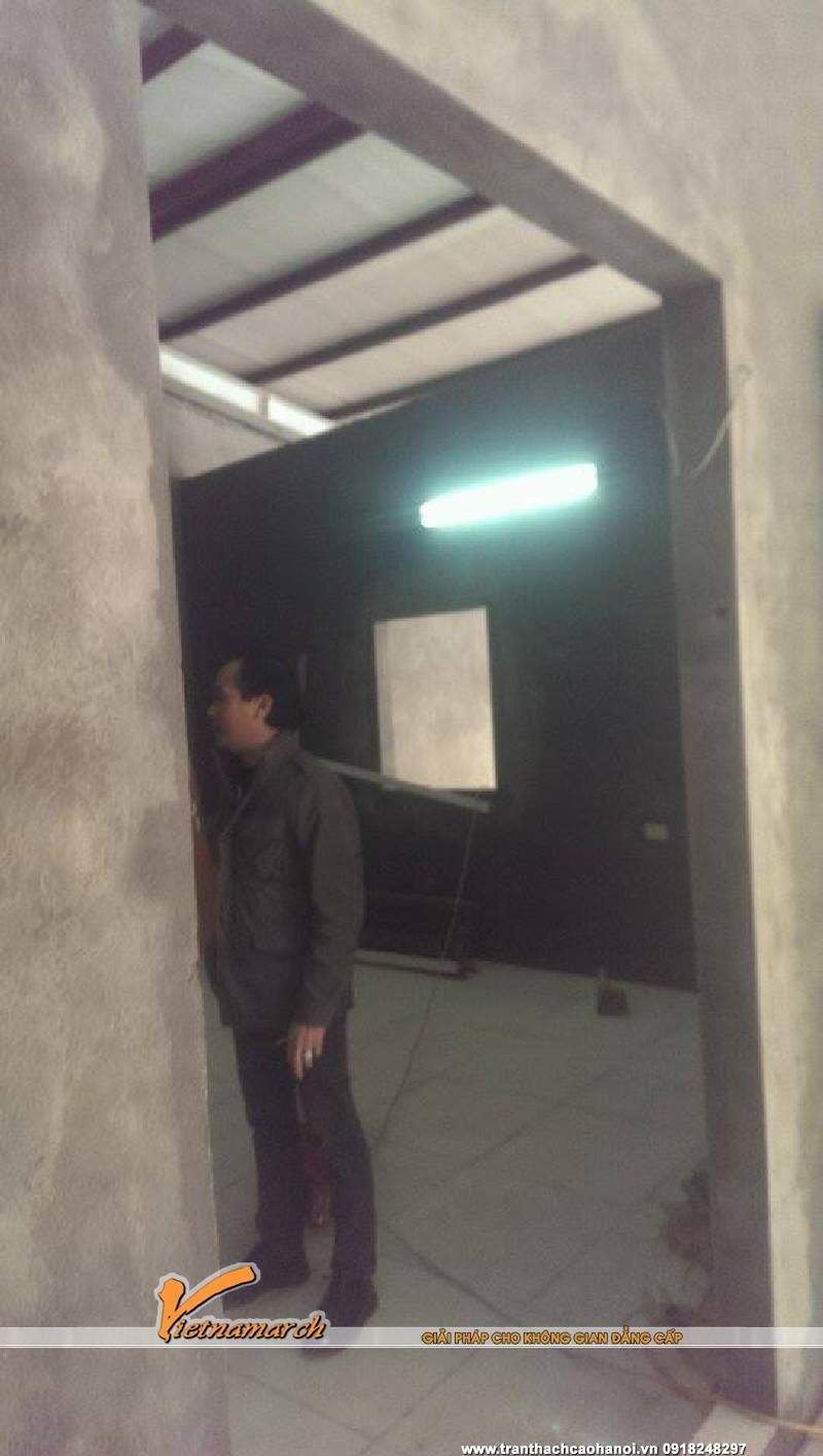 tran-thach-cao-showroom-oto-so-81-nguyen-van-cu-long-bien-ha-noi-01