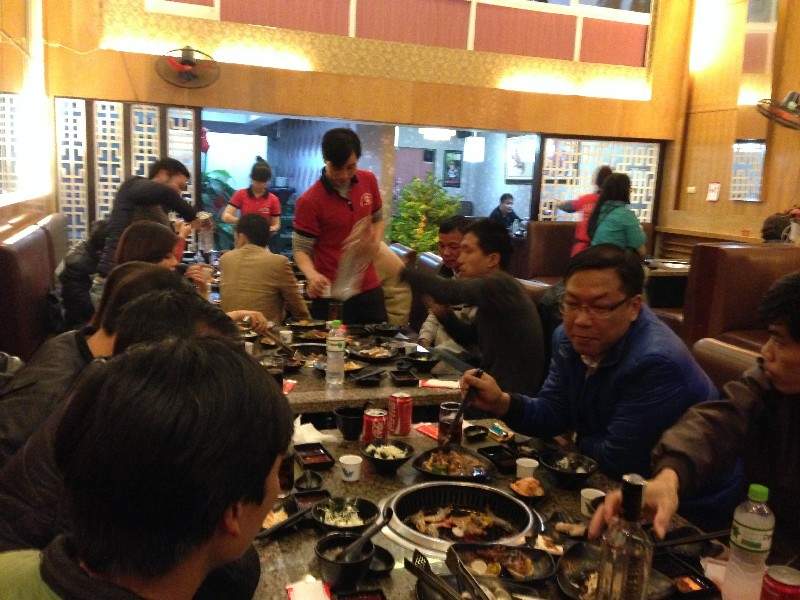 14-02-2015-lien-hoan-cuoi-nam-cong-ty-tnhh-vietnamarch-04