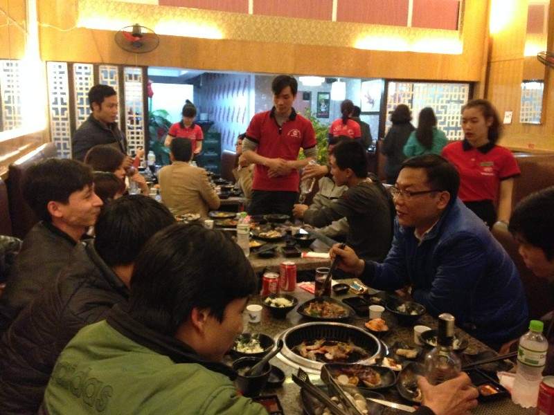 14-02-2015-lien-hoan-cuoi-nam-cong-ty-tnhh-vietnamarch-05