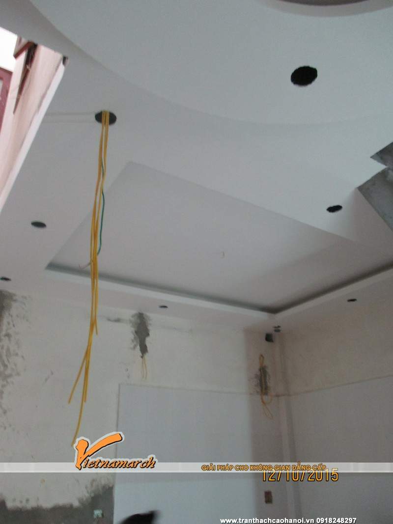 Thi công trần nhà anh Tiến số 14 ngõ 6 đường 800A Nghĩa Đô 01