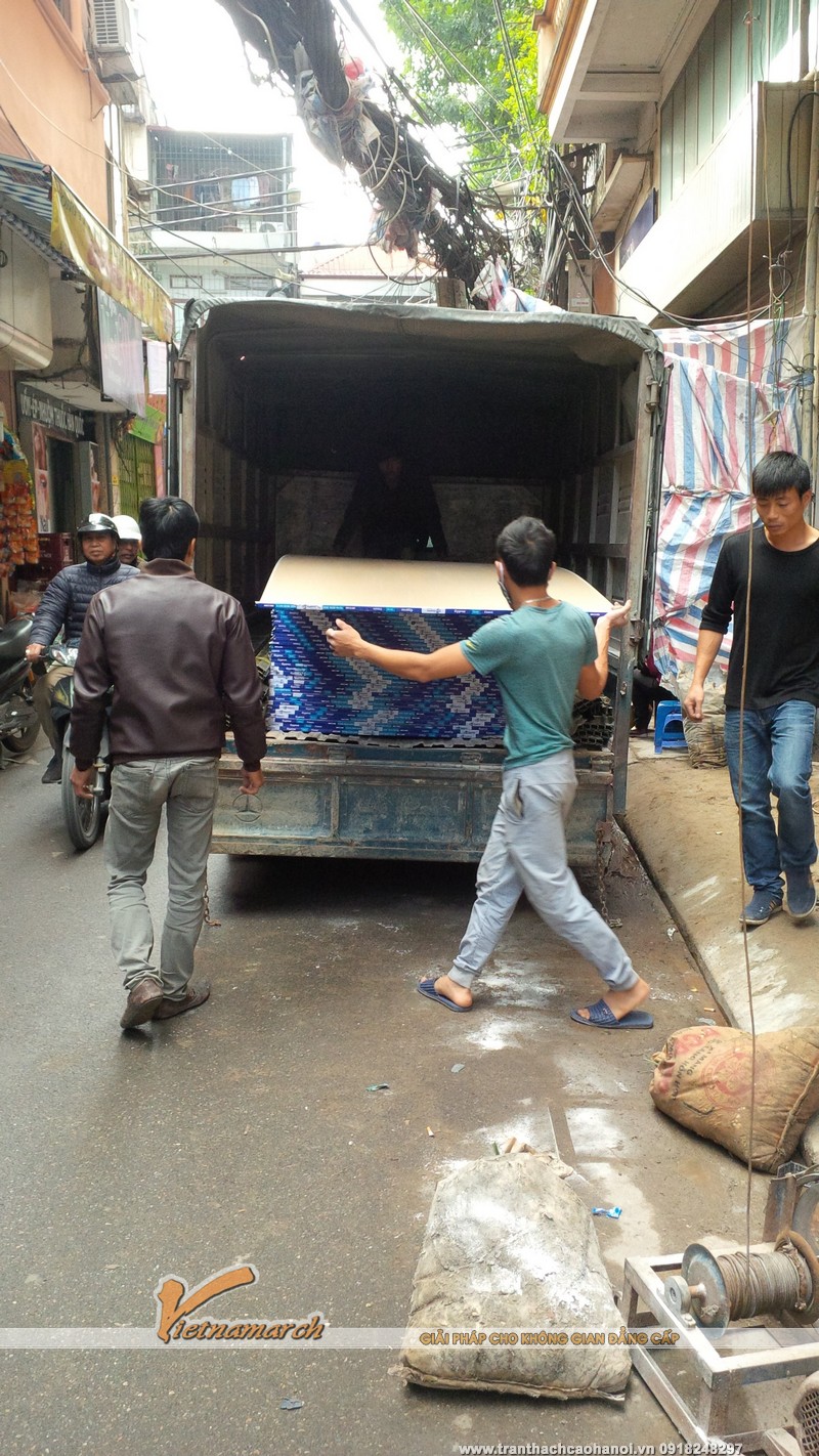 Vật tư, trang thiết bị thi công nhanh chóng được mang tới công trình