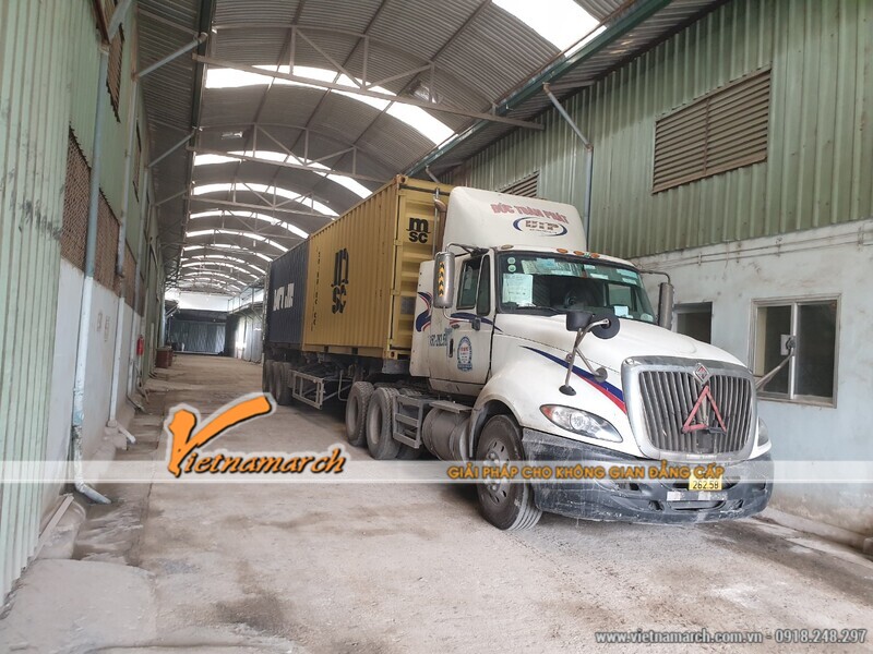 nhap nguyen lieu bot thach cao Vna Gypsum ve kho 1