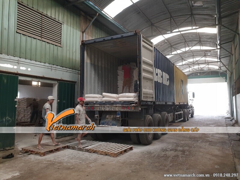 nhap nguyen lieu bot thach cao Vna Gypsum ve kho 3