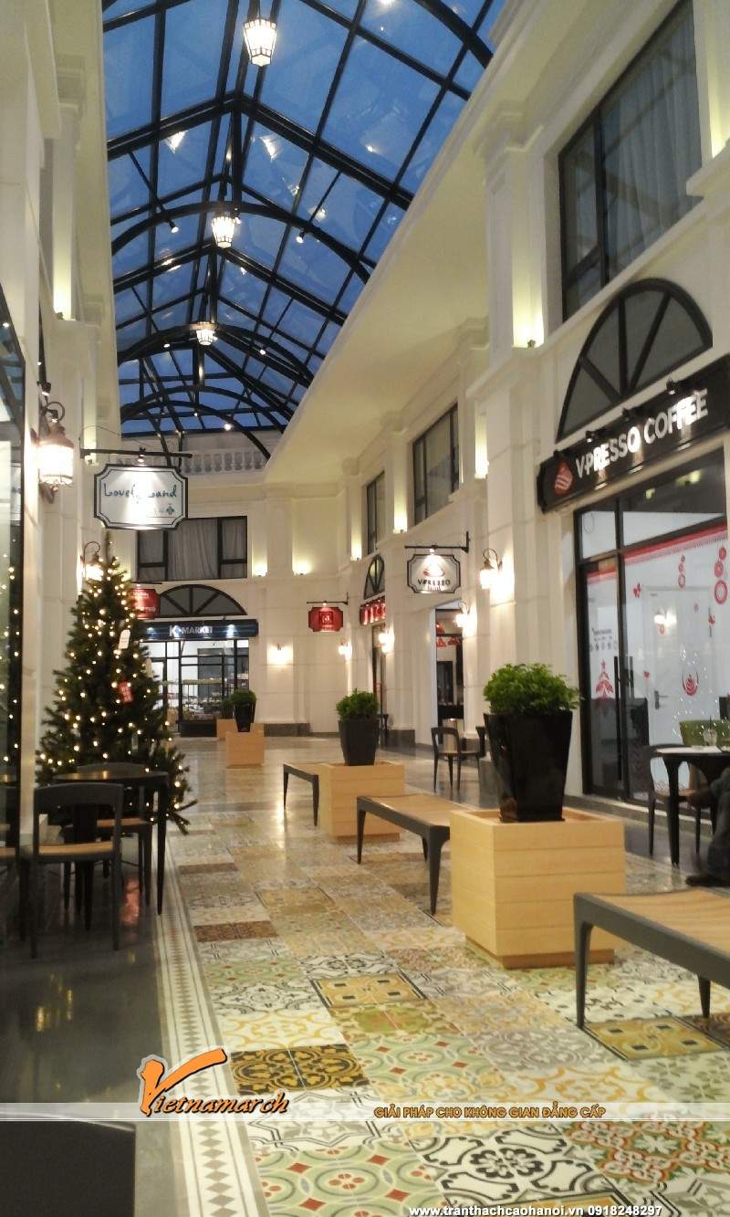 tran-thach-cao-almaz-duong-hoa-hong-vincom-village-long-bien-ha-noi01