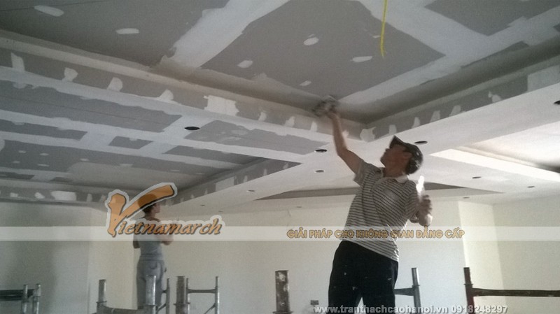 Thi công sơn bả trần thạch cao cho nhà anh Trung tại Quang Trung 