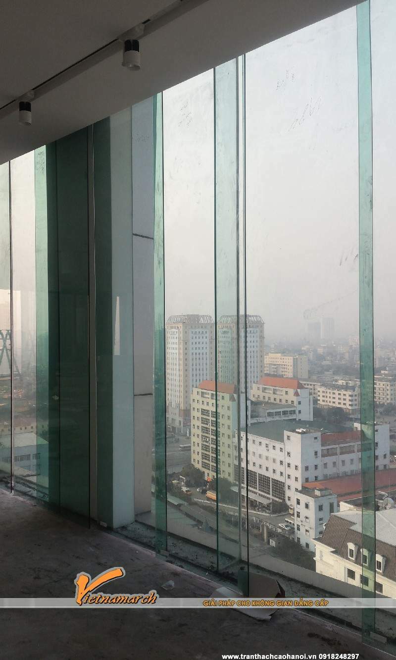tran-thach-cao-showroom-siematic-cong-ty-vietnamarch05