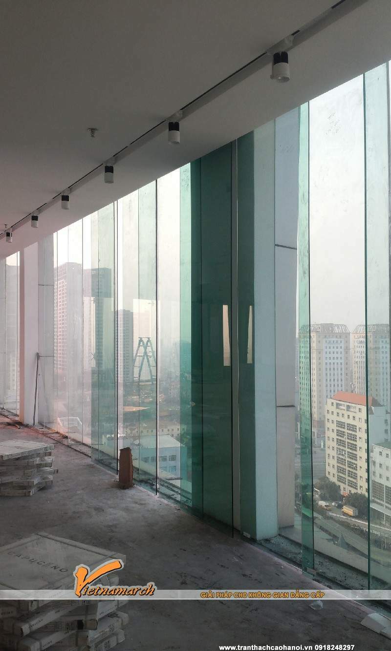 tran-thach-cao-showroom-siematic-cong-ty-vietnamarch06