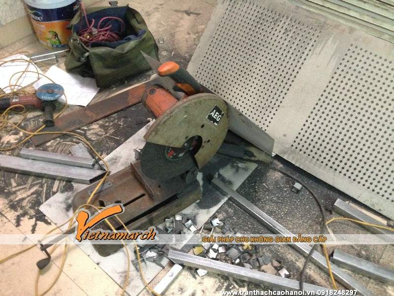 thi-cong-cua-hang-tran-thach-cao-tam-thach-cao-khung-xuong-thach-cao09