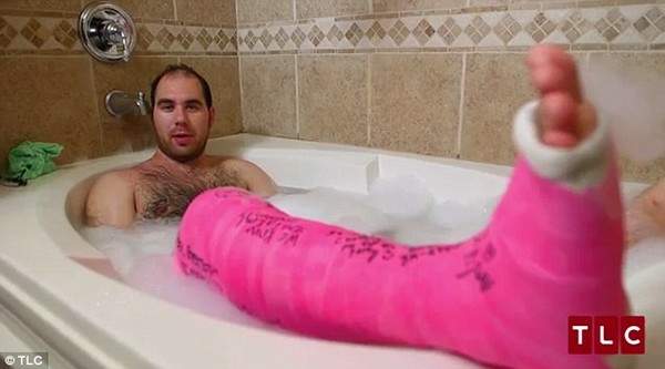 nghien-dap-thach-cao-len-nguoi-mat-tien-ti-02