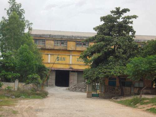 quang-binh-nha-may-thach-cao-xi-mang-lam-kho-dan