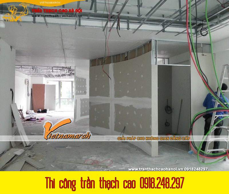 vai-hinh-anh-thi-cong-tran-thach-cao-ngay-12-12-2014-02