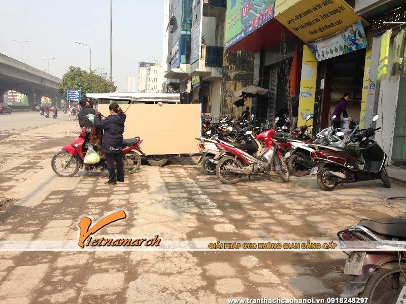 chuyen-vat-tu-di-thi-cong-tran-thach-cao-cong-trinh-tai-dai-thanh02