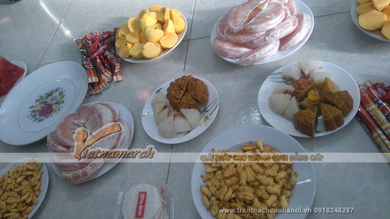 Tổ chức phát bánh trung thu cho nhân viên 2017